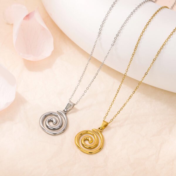 All-body titanium steel personality clavicle chain 18K vacuum electroplating creative irregular pendant stainless steel swirl necklace female
