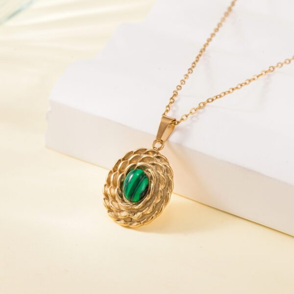 Cross-border Europe and the United States fashion retro turquoise necklace temperament senior sense round pendant electroplating do not fade jewelry women - Image 6