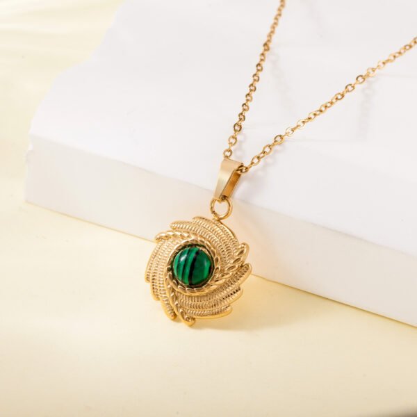 Cross-border Europe and the United States fashion retro turquoise necklace temperament senior sense round pendant electroplating do not fade jewelry women - Image 5