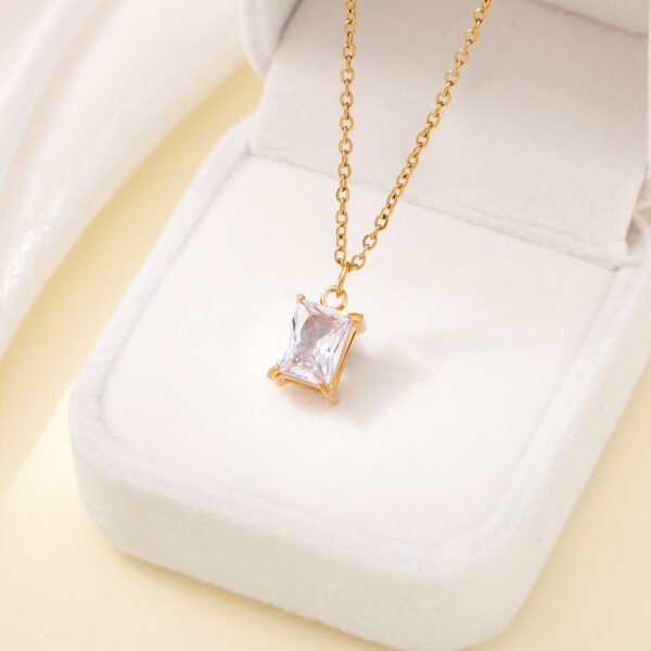 Simple block titanium steel 18K gold plated necklace women's ins cold wind color diamond collar bone chain necklace pendant jewelry - Image 6