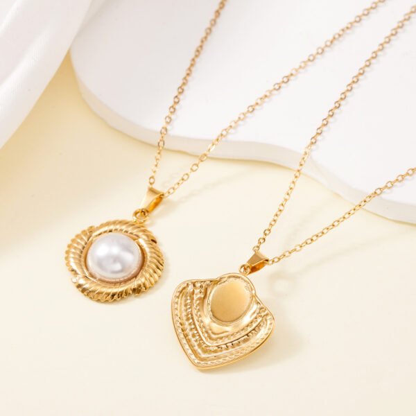 Fashion temperament senior sense not fade color necklace cross-border new stainless steel die-cast inlaid shell bead pendant collarbone chain female - Image 9