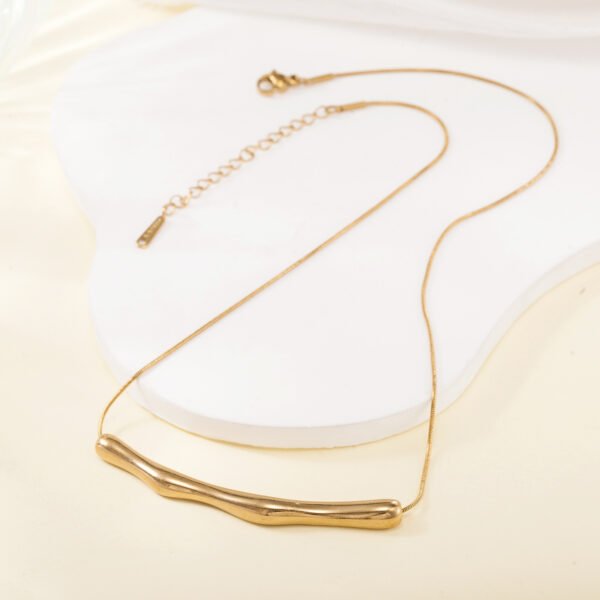 Cross-border do not fade the temperament of light luxury exquisite titanium steel necklace new female niche all fashion clavicle chain advanced sense - Image 5