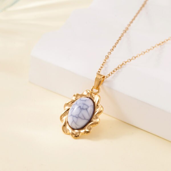 High-grade stainless steel oval beaded necklace cross-border new fashion gold plated locket collarbone chain - Image 4