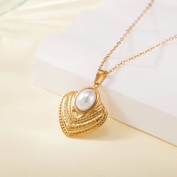 Fashion temperament senior sense not fade color necklace cross-border new stainless steel die-cast inlaid shell bead pendant collarbone chain female - Image 6