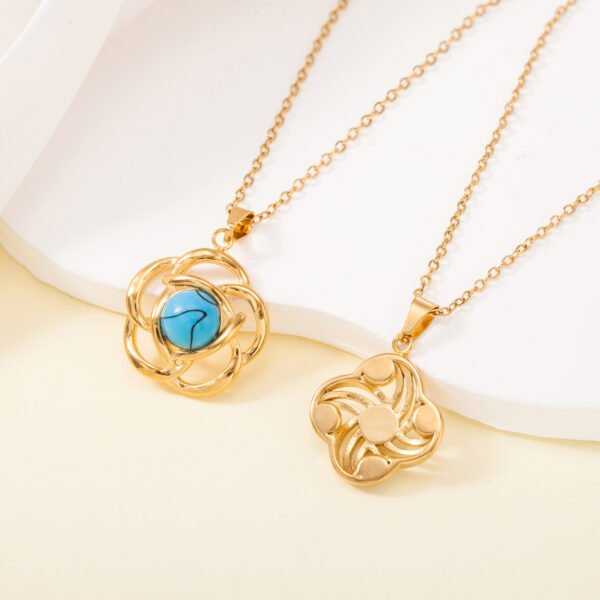 Simple light luxury stainless steel high sense inlaid beaded necklace 18K gold electroplated non-fading niche locket clavicle chain - Image 3